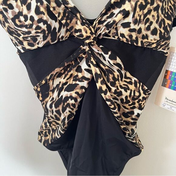 Miraclesuit NWT Miradonna Black Leopard Print Twist Front One-Piece Swimsuit - Picture 11 of 13